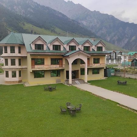 Hotel Sheen Srīnagar Buitenkant foto