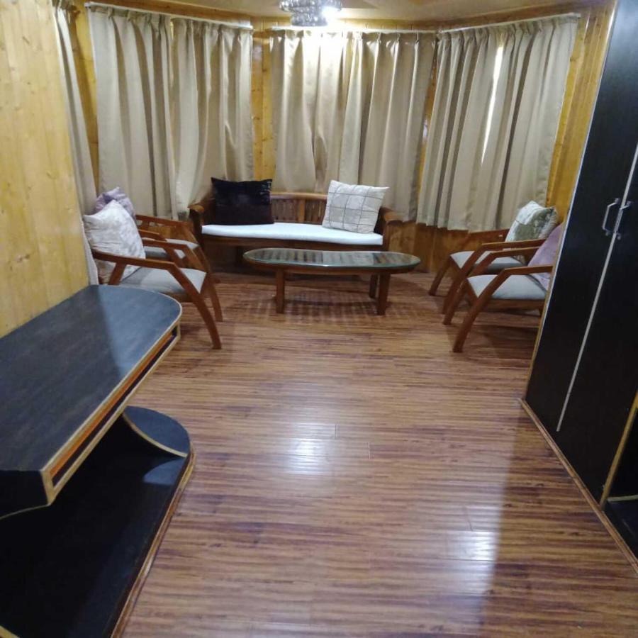 Hotel Sheen Srīnagar Buitenkant foto